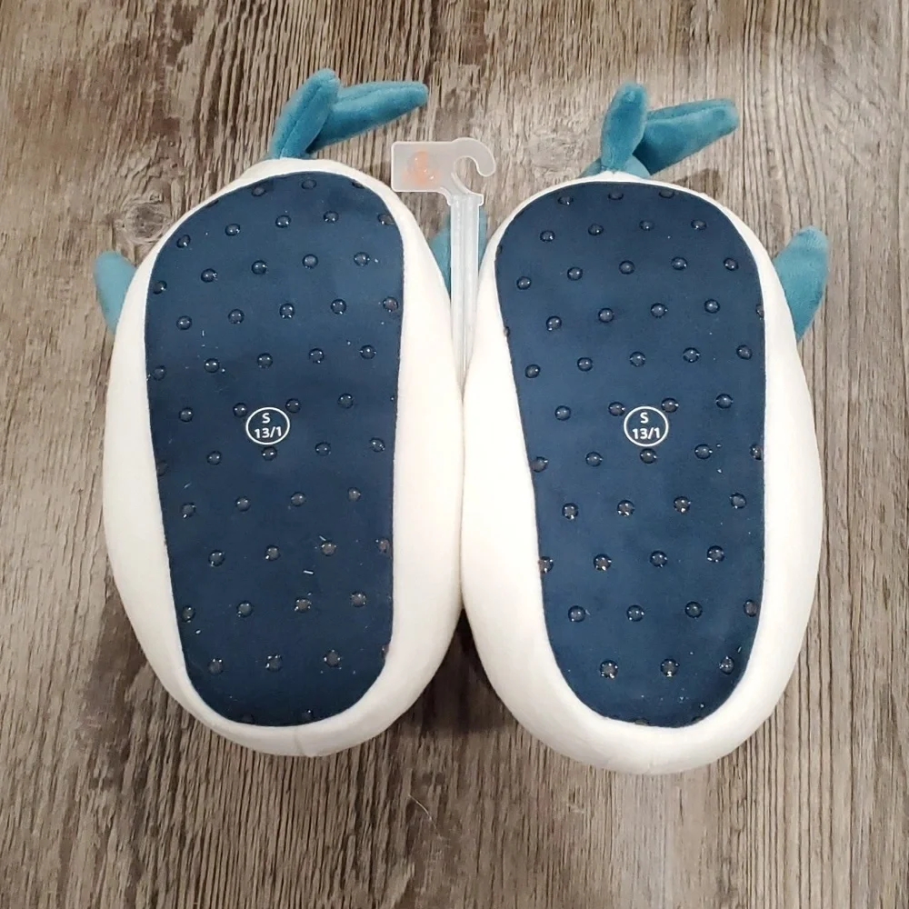Cat & Jack Shark Slippers Size 13/1
